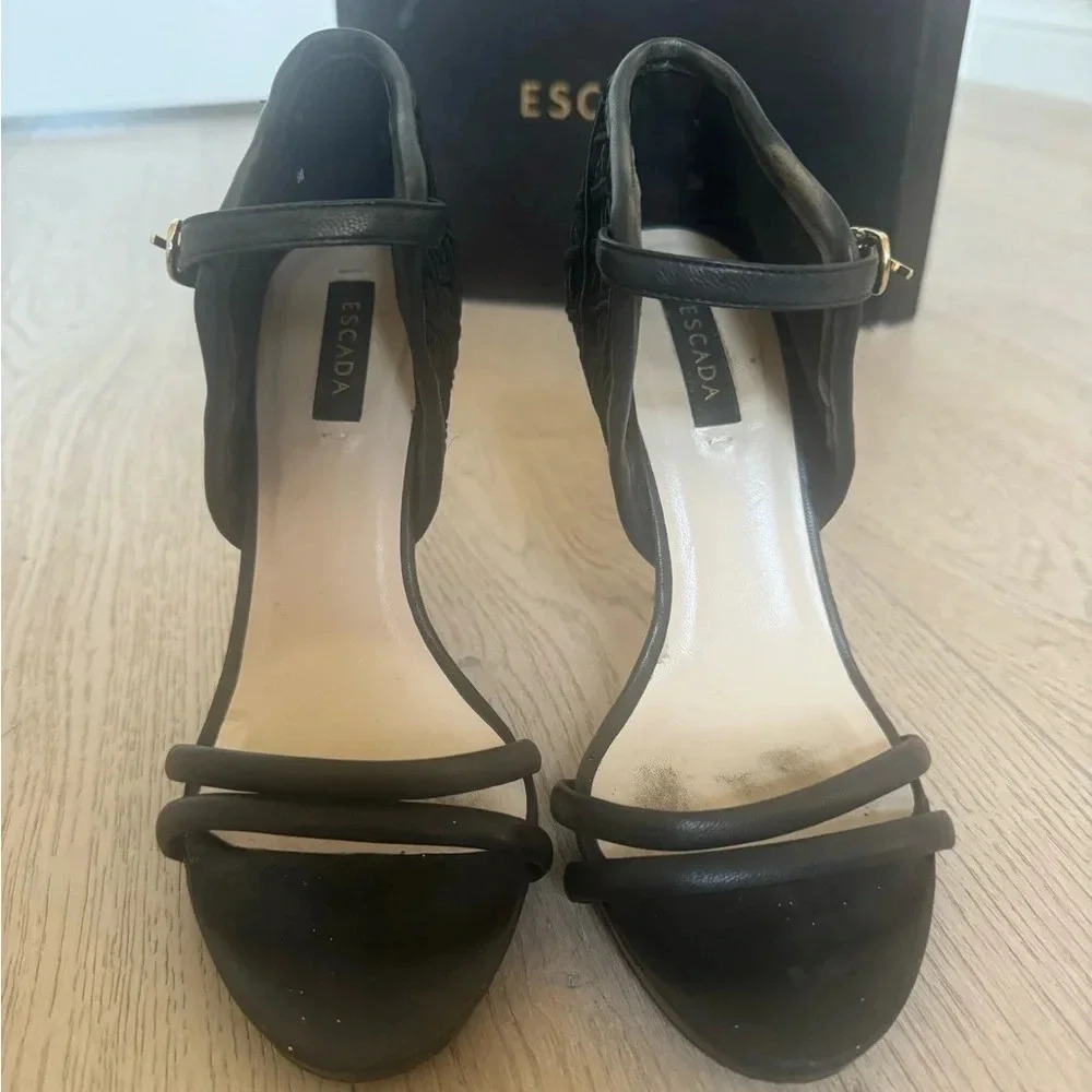 Escada sheepskin black heels - Picture 11 of 11